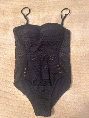 Navy Retro Crochet One-Piece Swimsuit with Removable Straps